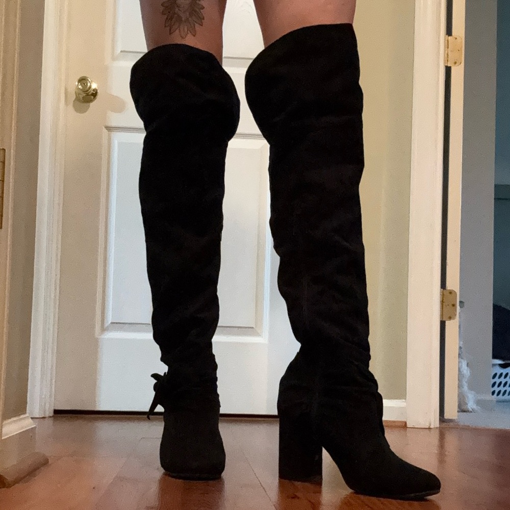 Elegant Black Over-the-Knee Boots